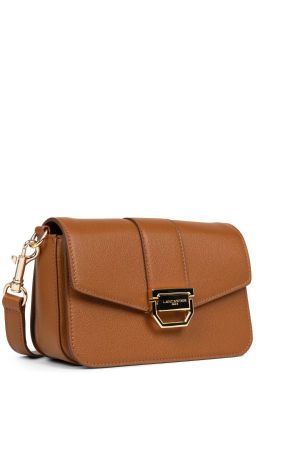 petit sac trotteur à rabat Lancaster Valor en cuir grainé camel